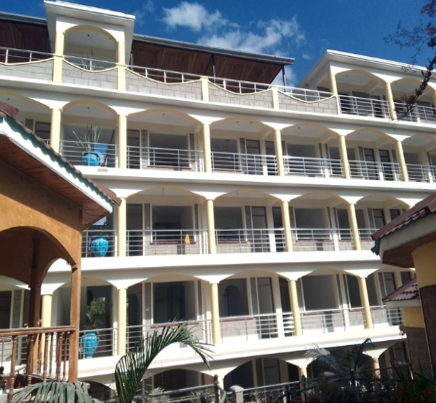 Ubuntu Village Hotel